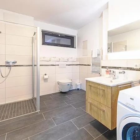 Ferienwohnung Shanti-suite - Sauna & Seegrundstueck 克拉科夫西